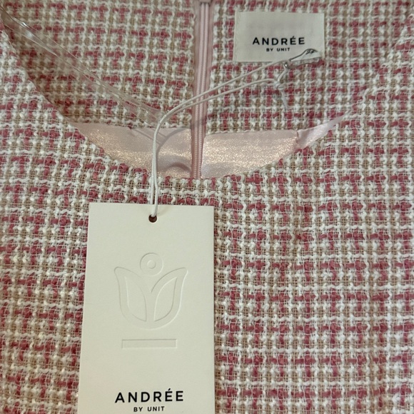NWT Andre Women's Pink and White Tweed Blouse - Picture 3 of 8